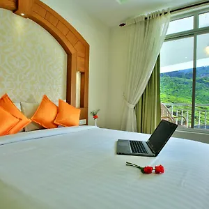 Monsoon Grande 4*, Munnar Inde